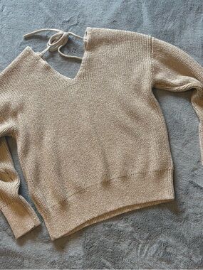 LIFT Cram Knit Tie-Back Sweater with Gold Sparkle Detail Size Medium